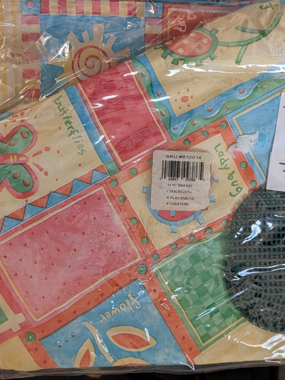 Colorful Garden-Themed Tablecloth & Placemat Set - Multicolor